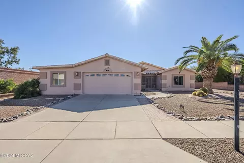 67 W Calle Martina, Green Valley, AZ 85614