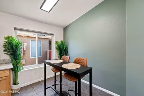 7820 S Sentinal Stone Dr, Tucson, AZ 85756 photo 9