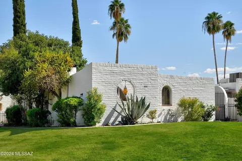 662 W Roller Coaster Rd, Tucson, AZ 85704