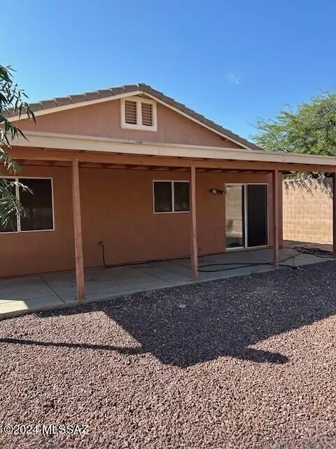 2186 W Splitwood Pl, Tucson, AZ 85745