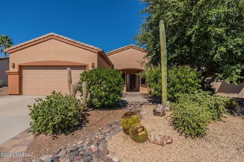 1042 W Mountain Stone Dr, Green Valley, AZ 85614