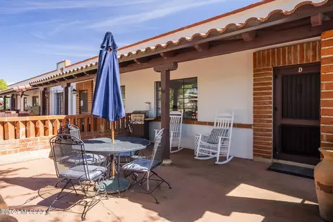 431 S La Canada Dr # D, Green Valley, AZ 85614