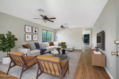 10470 E Malta St, Tucson, AZ 85747