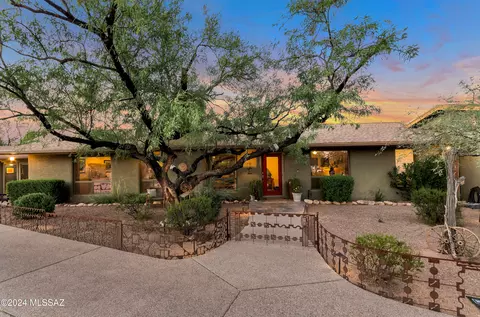 8591 E Tourmaline Dr, Tucson, AZ 85750