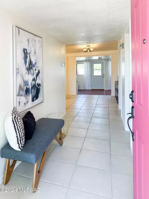 Entry Way - 6809 E Hayne St, Tucson, AZ 85710 photo 2 of 3