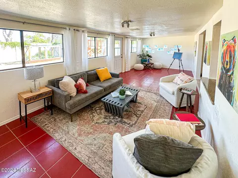 Living - 6809 E Hayne St, Tucson, AZ 85710 photo 1 of 4
