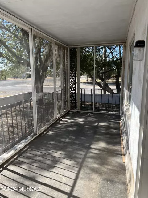 Exterior - 172 S Austin Blvd, Willcox, AZ 85643 photo 2 of 7