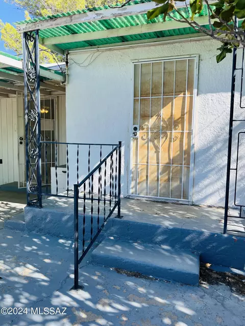 Exterior - 172 S Austin Blvd, Willcox, AZ 85643 photo 6 of 7