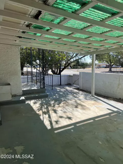 Exterior - 172 S Austin Blvd, Willcox, AZ 85643 photo 5 of 7