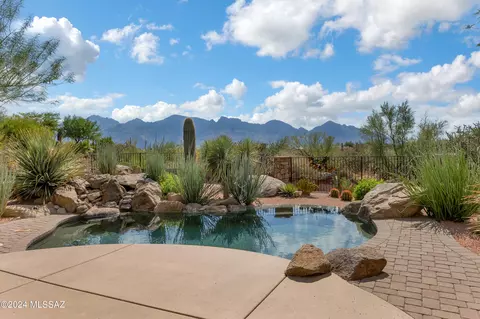 13953 N Stone Gate Pl, Oro Valley, AZ 85755