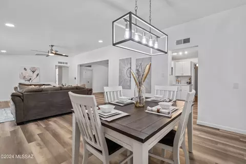 7207 Eli Dr, Tucson, AZ 85710 photo 18