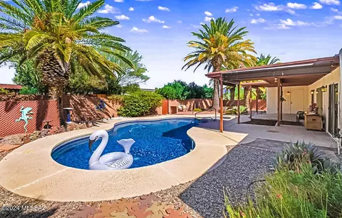 272 W Calle Mccleary, Green Valley, AZ 85614