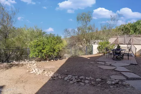 Exterior - 1685 E Deer Shadow Ln, Oro Valley, AZ 85737 photo 7 of 11