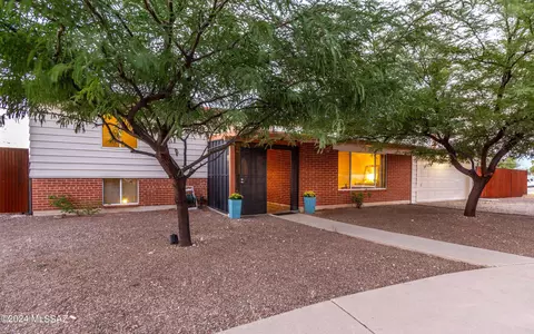 357 N Sarnoff Dr, Tucson, AZ 85710