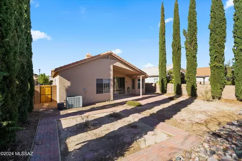 Exterior - 9820 E Cisco Ct, Tucson, AZ 85748 photo 4 of 6