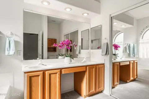 Bath - 9820 E Cisco Ct, Tucson, AZ 85748 photo 1 of 3