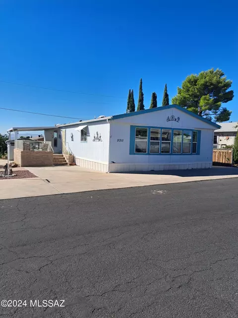 5311 W Flying W St, Tucson, AZ 85713