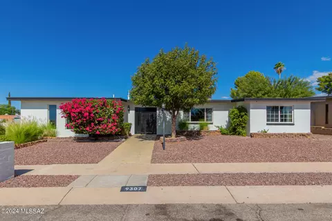 9307 E Barbara Jean Pl, Tucson, AZ 85710