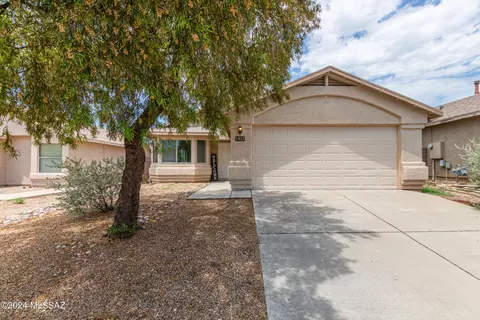 7957 E Jennifer Anne Dr, Tucson, AZ 85730