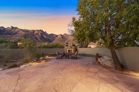 Exterior - 3732 E Windy Point Dr, Tucson, AZ 85718 photo 2 of 3