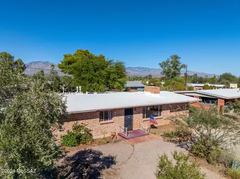 4441 E Holmes St, Tucson, AZ 85711