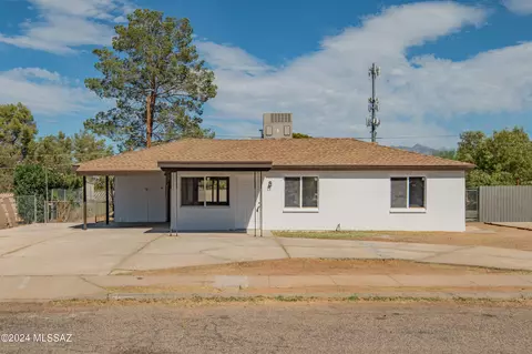 4033 E 32nd St, Tucson, AZ 85711