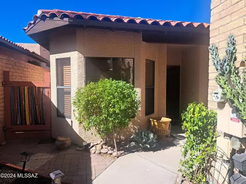 249 E Southern Pines Dr, Tucson, AZ 85737