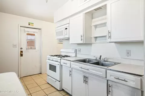 2907 E 24th St, Tucson, AZ 85713 photo 12
