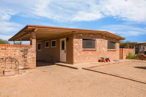 2907 E 24th St, Tucson, AZ 85713 photo 2