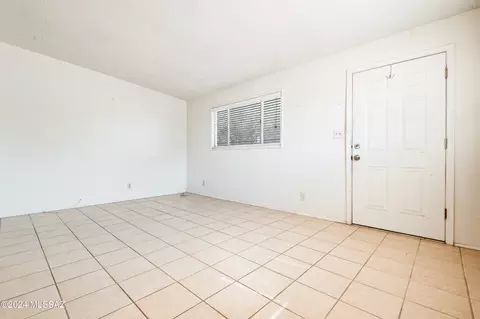 2907 E 24th St, Tucson, AZ 85713 photo 6