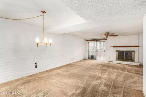 Living - 7752 E Kenyon Dr, Tucson, AZ 85710 photo 4 of 4