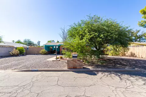 2137 N Marion Blvd, Tucson, AZ 85712