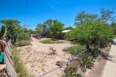 1138 N 13th Ave, Tucson, AZ 85705