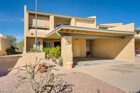 915 N Capron Pl, Tucson, AZ 85710