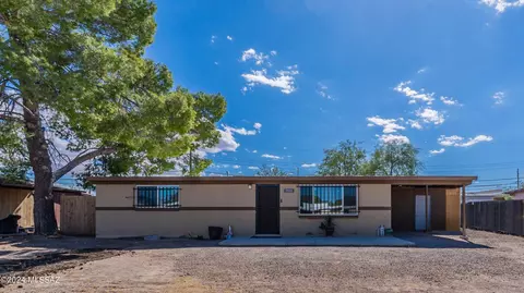 5042 E 28th St, Tucson, AZ 85711