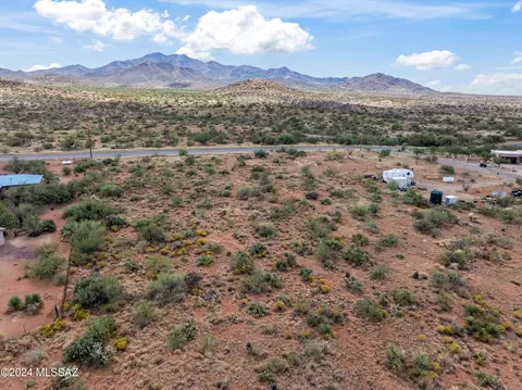 2681 E Sahuarita Rd, Vail, AZ 85641
