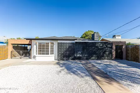 1135 S Tyndall Ave, Tucson, AZ 85719