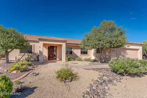 1978 W Mintbush Dr, Green Valley, AZ 85622