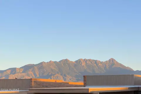 1540 W Via Del Jarrito, Green Valley, AZ 85622