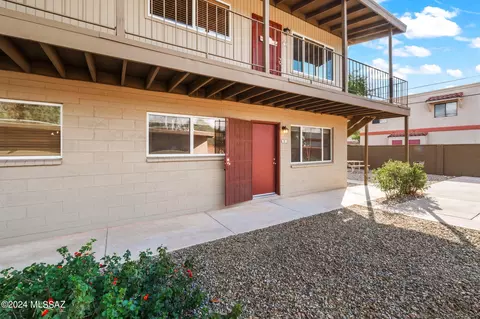 2861 N Columbus Blvd #51, Tucson, AZ 85712