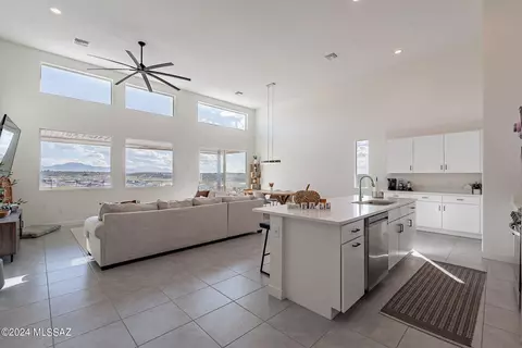 Kitchen - 13280 E Cloudy Heights Pl, Vail, AZ 85641 photo 1 of 9