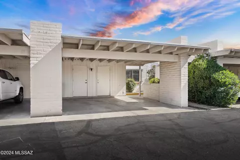 11 E Pastime Rd, Tucson, AZ 85705