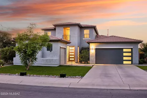 12421 N Starthroat Dr, Marana, AZ 85653