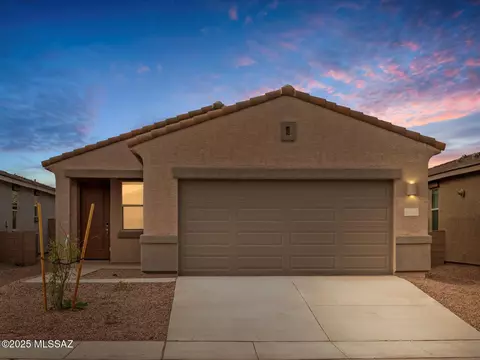 10435 W Granderson St, Marana, AZ 85653