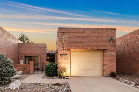 8457 N Breezewood Pl, Tucson, AZ 85704