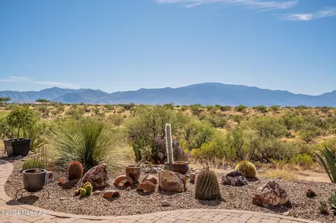 60819 E Arroyo Vista Dr, Oracle, AZ 85623