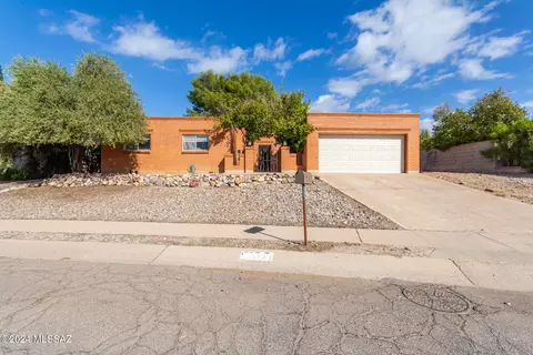 9133 E Palm Tree Dr, Tucson, AZ 85710