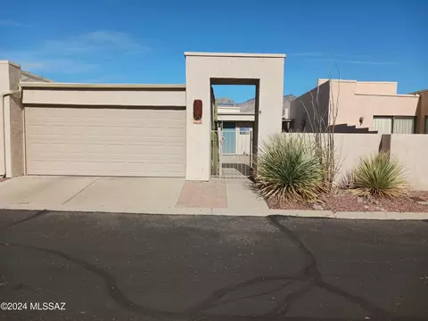 4461 E Dianthus Pl, Tucson, AZ 85712