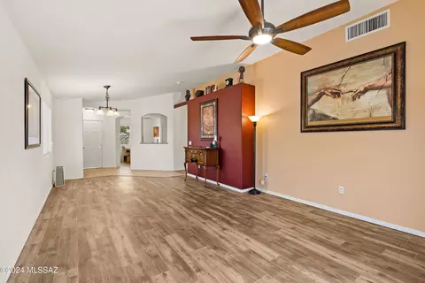 7364 E Weeping Willow Dr, Tucson, AZ 85756 photo 12