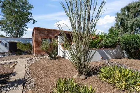 360 S Paseo Pena #A, Green Valley, AZ 85614